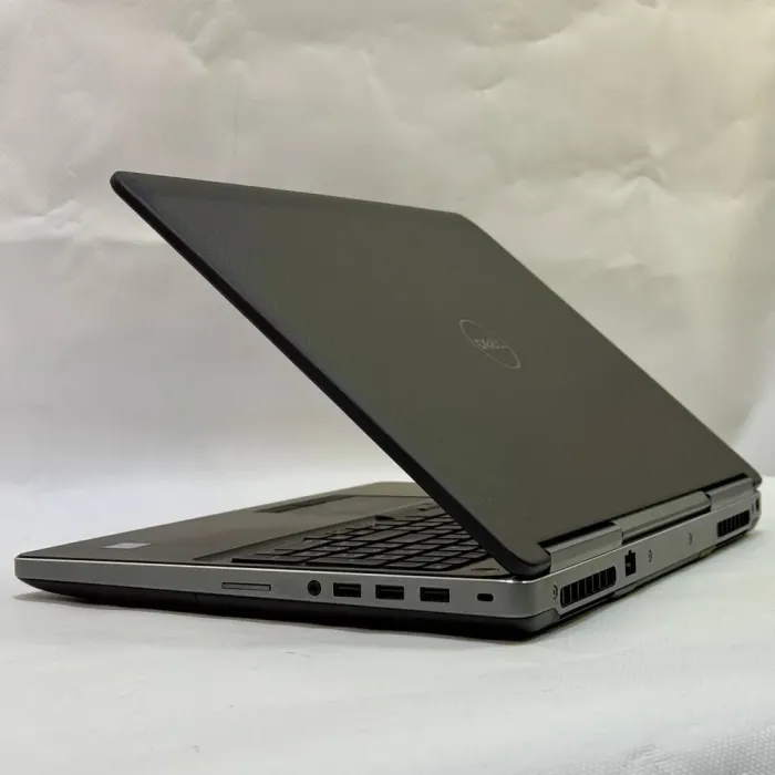 Мобільна робоча станція Dell Precision 7510 / 15,6" (1920x1080) IPS / Intel Xeon E3-1505M v5 (4 (8) ядра по 2,8 - 3,7 ГГц) / 24 ГБ DDR4 / 512 ГБ SSD / nVidia Quadro M2000M, 4 ГБ GDDR5, 128-біт / WebCam б/в - зображення 7