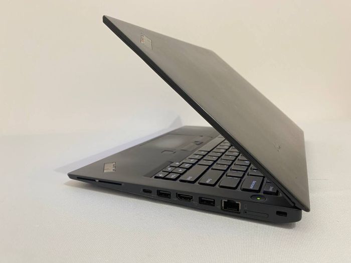 Ультрабук Б-клас Lenovo ThinkPad T470s / 14" (1920x1080) IPS / Intel Core i5-7200U (2 (4) ядра 2.5 - 3.1 GHz) / 8 GB DDR4 / 256 GB SSD M.2 / Intel HD Graphics 620 / WebCam / HDMI б/в - зображення 5