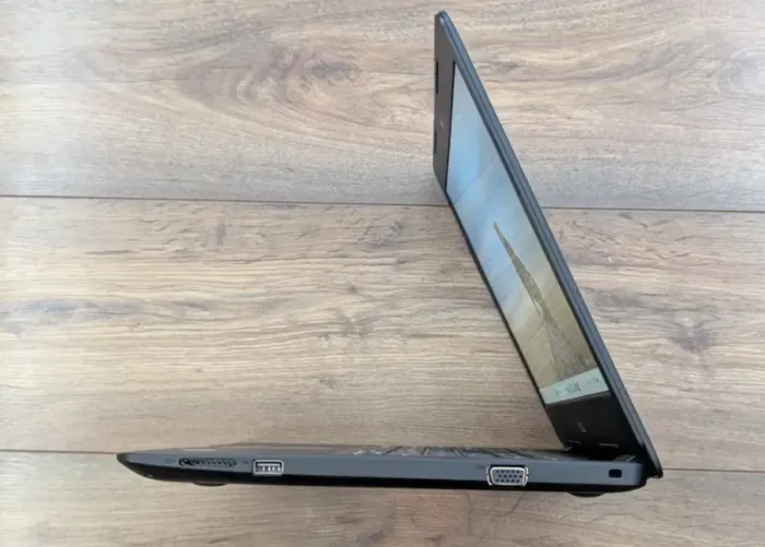 Ноутбук Dell Latitude 3490 / 14" (1920x1080) IPS / Intel Core i5-8250U (4 (8) ядра по 1.6 - 3.4 GHz) / 8 GB DDR4 / 512 GB SSD / Intel UHD Graphics 620 / WebCam б/в - зображення 5