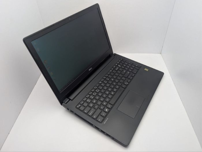 Ноутбук Dell Latitude 3570 / 15.6" (1920x1080) TN / Intel Core i5-6200U (2 (4) ядра по 2.3 - 2.8 GHz) / 8 GB DDR3 / 120 GB SSD / Intel HD Graphics 520 / WebCam б/в - зображення 6