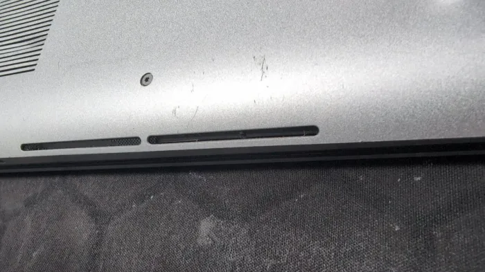 Ігровий ноутбук Б-класу Dell XPS 15 9510 / 15,6" (3456x2160) OLED / Intel Core i7-11800H (8 (16) ядер по 4,6 ГГц) / 16 ГБ DDR4 / 480 ГБ SSD / nVidia GeForce RTX 3050, 4 ГБ GDDR6, 128-біт / Веб-камера б/в - зображення 7