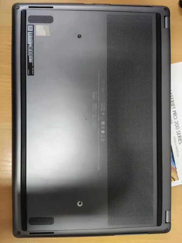 Ігровий ноутбук Б-клас MSI Creator Z17 HX Studio A13VGT / 17" (2560x1600) IPS Touch / Intel Core i9-13950HX (24 (32) ядра по 1.6 - 5.5 GHz) / 64 GB DDR5 / 2000 GB SSD M.2 / nVidia GeForce RTX 4070, 8 GB GDDR6, 128-bit / WebCam / Win 11 Pro б/в - зображення 8