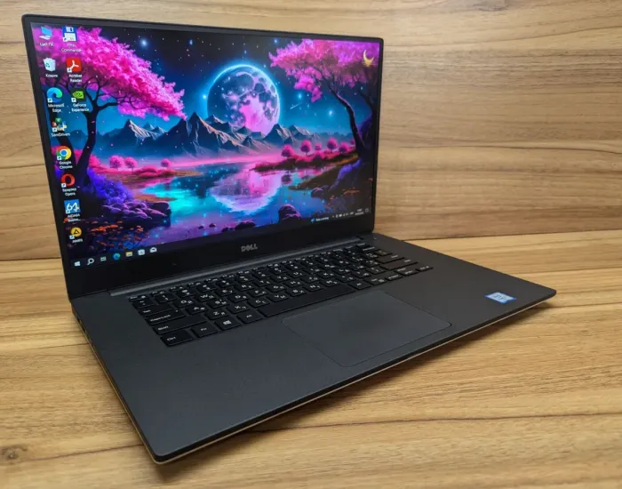 Ігровий ноутбук Dell XPS 15 9550 / 15.6" (1920x1080) IPS / Intel Core i7-6700HQ (4 (8) ядра по 2.6 - 3.5 GHz) / 16 GB DDR4 / 480 GB SSD / nVidia GeForce GTX 960M, 2 GB GDDR5, 128-bit / WebCam / HDMI / Windows 10 б/в - зображення 4