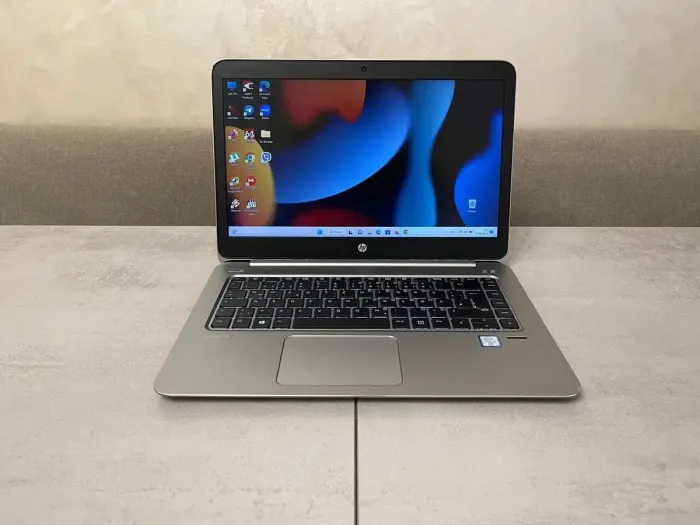 Ноутбук HP EliteBook Folio 1040 G3 / 14" (1920x1080) TN / Intel Core i5-6300U (2 (4) ядра по 2.4 - 3.0 GHz) / 8 GB DDR4 / 256 GB SSD / Intel HD Graphics 520 / WebCam / HDMI б/в - зображення 11