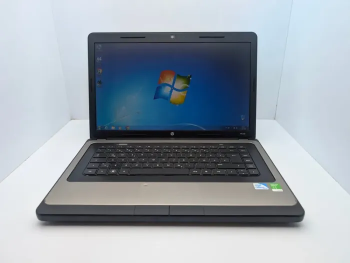 Ноутбук HP 630 / 15.6" (1366x768) TN / Intel Celeron B800 (2 ядра по 1.5 GHz) / 6 GB DDR3 / 160 GB HDD / Intel HD Graphics / WebCam б/в - зображення 2
