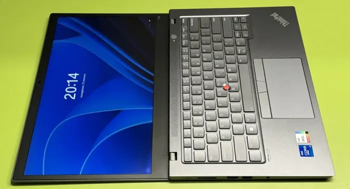 Ультрабук Lenovo Thinkpad T14s / 14" (1920x1080) IPS Touch / Intel Core i7-1165G7 (4 (8) ядра по 2.8 - 4.7 GHz) / 16 GB DDR4 / 512 GB SSD / Intel Iris Xe Graphics / WebCam / Windows 11 Pro Lic б/в - зображення 9