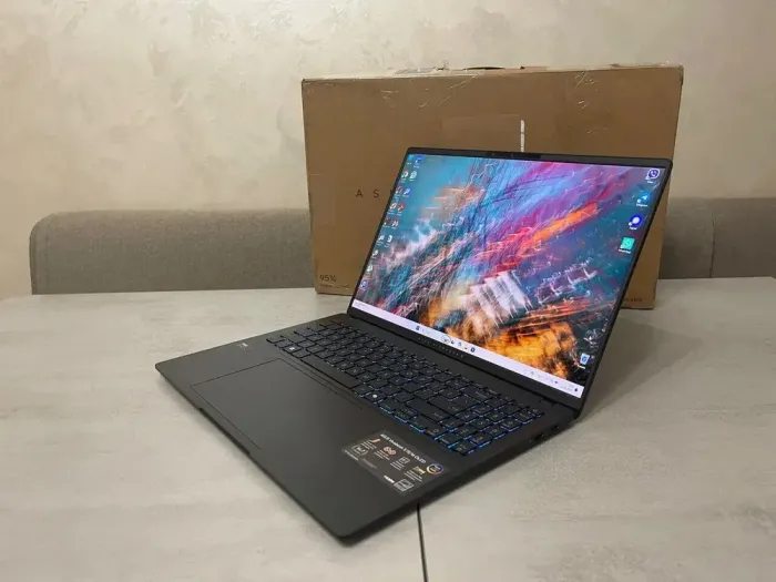 Ультрабук Asus Vivobook S 16 (S5606M) / 16" (3200x2000) OLED / Intel Core Ultra 9 185H (16 (22) ядра по 2.3 - 5.1 GHz) / 16 GB DDR5 / 1000 GB SSD M.2 / Intel Arc Graphics / WebCam / HDMI - зображення 3