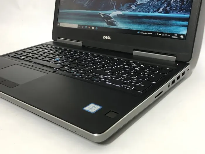 Мобільна робоча станція Dell Precision 7520 / 15.6" (1920x1080) TN / Intel Core i7-7820HQ (4 (8) ядра по 2.9 - 3.9 GHz) / 16 GB DDR4 / 256 GB SSD / nVidia Quadro M1200, 4 GB GDDR5, 128-bit / WebCam / Win 10 Pro б/в - зображення 9