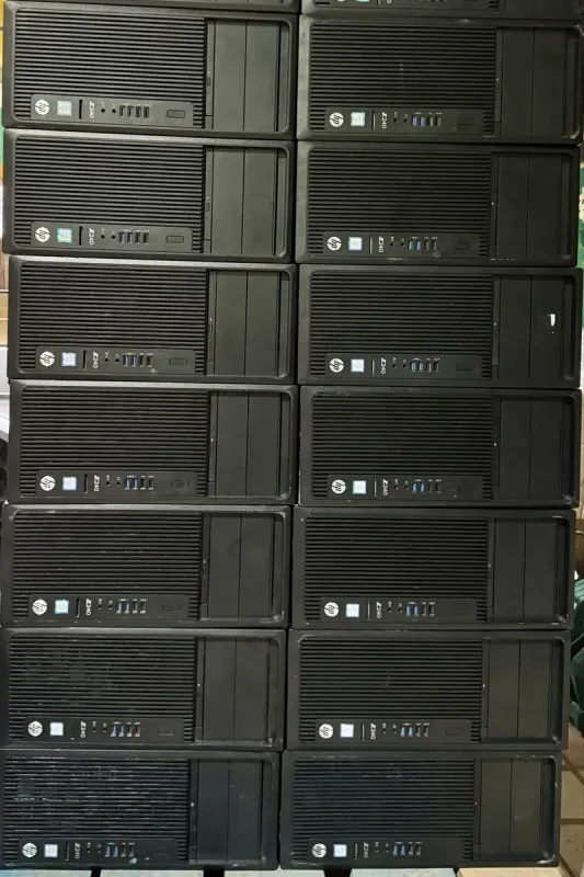 Комп'ютер Б-класу HP Z240 Workstation Tower / Intel Core i7-6700 (4 (8) ядра по 3,4 - 4,0 ГГц) / 8 ГБ DDR4 / без HDD / Intel HD Graphics 530 / 400 Вт / DVD-ROM / DisplayPort б/в - изображение 4