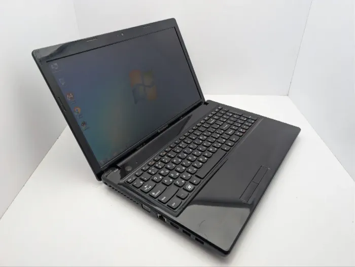 Ноутбук Lenovo IdeaPad G585 / 15.6" (1366x768) TN / AMD E1-1200 (2 ядра по 1.4 GHz) / 6 GB DDR3 / 120 GB SSD / AMD Radeon HD 7310 Graphics / WebCam / DVD-ROM б/в - зображення 6