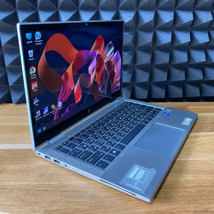 Ультрабук-трансформер HP EliteBook x360 830 G8 / 13.3" (1920x1080) IPS Touch / Intel Core i5-1135G7 (4 (8) ядра по 4.2 GHz) / 8 GB DDR4 / 256 GB SSD / Intel Iris Xe Graphics / WebCam б/в - зображення 6