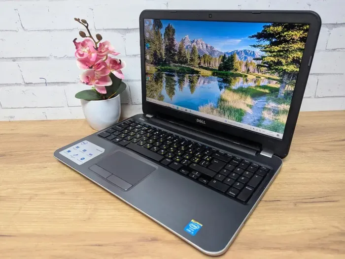 Ноутбук Dell Inspiron 15R-5537 / 15.6" (1366x768) TN / Intel Core i5-4200U (2 (4) ядра по 1.6 - 2.6 GHz) / 8 GB DDR3 / 128 GB SSD / AMD Radeon HD 8670M, 1 GB GDDR3, 64-bit / WebCam / DVD-ROM б/в - зображення 6