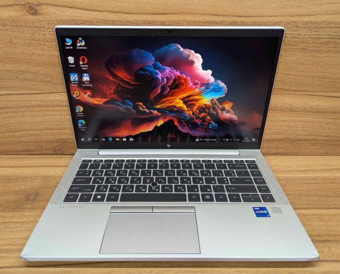 Ультрабук Б-клас HP EliteBook 840 G8 / 14" (1920x1080) IPS / Intel Core i7-1185G7 (4 (8) ядра по 3.0 - 4.8 GHz) / 16 GB DDR4 / 512 GB SSD / Intel Iris Xe Graphics / WebCam / TouchID / Windows 10 б/в - зображення 2