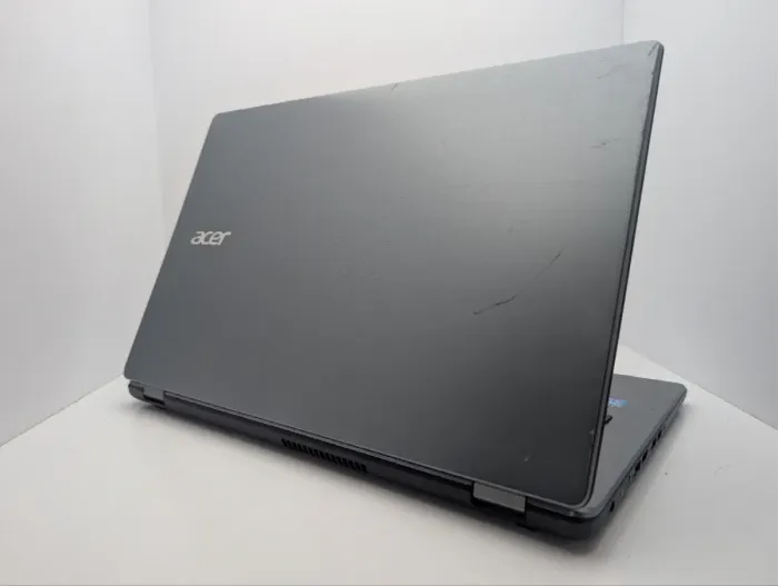 Ноутбук Acer Aspire E5-731 / 17.3" (1600x900) TN / Intel Pentium 3556U (2 ядра по 1.7 GHz) / 8 GB DDR3 / 1000 GB HDD / Intel HD Graphics / WebCam / DVD-ROM б/в - зображення 8