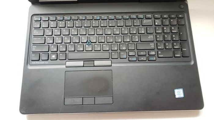 Мобільна робоча станція Б-класу Dell Precision 7510 / 15,6" (1920x1080) IPS / Intel Core i7-6820HQ (4 (8) ядра по 2,7 - 3,6 ГГц) / 16 ГБ DDR4 / 256 ГБ SSD + 500 ГБ HDD / nVidia Quadro M1000M, 2 ГБ GDDR5, 128-біт / WebCam б/в - зображення 4