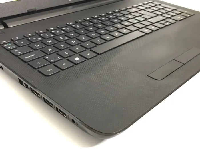 Ноутбук HP 15-ac112no / 15.6" (1366x768) TN / Intel Celeron N3050 (2 ядра по 1.6 - 2.16 GHz) / 8 GB DDR3 / 128 GB SSD / Intel HD Graphics / WebCam / DVD-ROM / Win 10 Home б/в - зображення 9