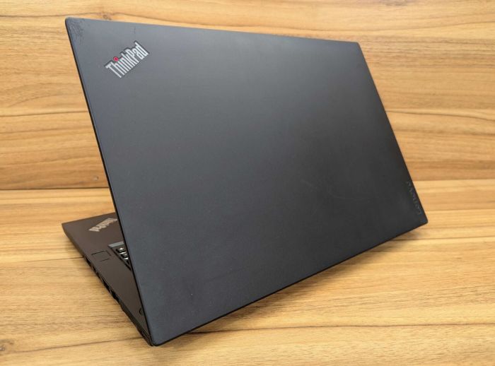 Ультрабук Lenovo ThinkPad T470 / 14" (1920x1080) IPS / Intel Core i5-6300U (2 (4) ядра по 2.4 - 3.0 GHz) / 8 GB DDR4 / 256 GB SSD / Intel HD Graphics 520 / Fingerprint / WebCam / Windows 10 б/в - зображення 7