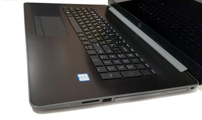 Ноутбук Б-клас HP 17-BY0061CL / 17.3" (1600x900) TN / Intel Core i3-8130U (2 (4) ядра по 2.2 - 3.4 GHz) / 16 GB DDR4 / 512 GB SSD M.2 / Intel UHD Graphics 620 / WebCam / Win 10 Home б/в - зображення 6