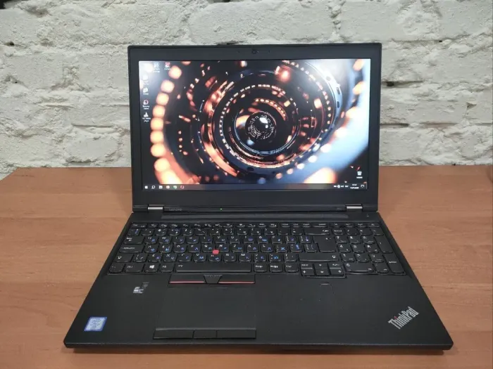 Мобільна робоча станція Lenovo ThinkPad P50 / 15.6" (1920x1080) IPS / Intel Core i7-6700HQ (4 (8) ядра по 2.6 - 3.5 GHz) / 32 GB DDR4 / 480 GB SSD / nVidia Quadro M2000M, 4 GB GDDR5, 128-bit / WebCam б/в - зображення 2