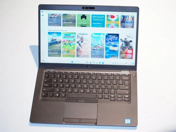 Ультрабук Dell Latitude 5400 / 14" (1366x768) TN / Intel Core i5-8365U (4 (8) ядра по 1.6 - 4.1 GHz) / 16 GB DDR4 / 256 GB SSD / Intel UHD Graphics 620 / WebCam б/в - зображення 2