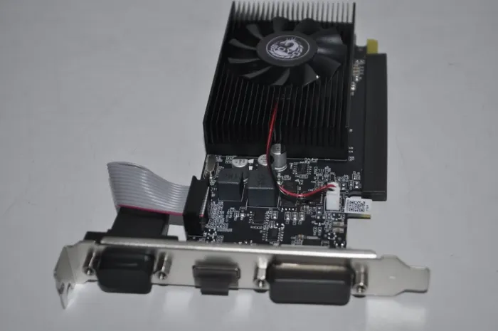 Дискретна відеокарта SOYO GeForce GT 740, 4 GB GDDR3, 128-bit / DVI, HDMI, DisplayPort - зображення 9