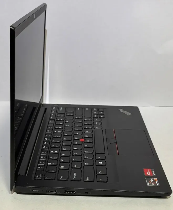 Ноутбук Lenovo ThinkPad E14 Gen 2 / 14" (1920x1080) IPS / AMD Ryzen 3 4300U (4 ядра по 2.7 - 3.7 GHz) / 12 GB DDR4 / 256 GB SSD / Intel UHD Graphics / WebCam б/в - зображення 4