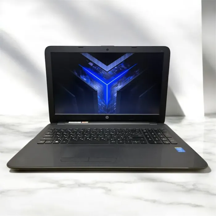 Ноутбук Б-клас HP 250 G4 / 15.6" (1366x768) TN / Intel Core i3-5005U (2 (4) ядра по 2.0 GHz) / 8 GB DDR3 / 120 GB SSD / Intel HD Graphics 5500 / WebCam б/в - зображення 2