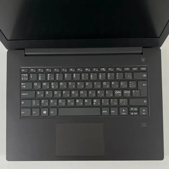 Ноутбук Lenovo IdeaPad V330-14IKB / 14" (1920x1080) TN / Intel Core i5-8250U (4 (8) ядра по 1.6 - 3.4 GHz) / 8 GB DDR4 / 256 GB SSD / Intel UHD Graphics 620 / HDMI / TouchID б/в - зображення 3