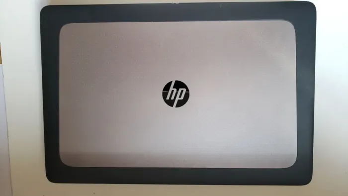 Мобільна робоча станція HP ZBook 17 G3 / 17,3" (1600x900) TN / Intel Core i5-6440HQ (4 ядра по 2,6 - 3,5 ГГц) / 16 ГБ DDR4 / 128 ГБ SSD + 128 ГБ SSD + 750 ГБ HDD / nVidia Quadro M1000M, 2 ГБ GDDR3, 128-біт / WebCam / Без АКБ б/в - зображення 11