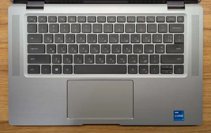 Ультрабук-трансформер Б-клас Dell Latitude 9520 / 15.6" (1920x1080) IPS Touch / Intel Core i5-1145G7 (4 (8) ядра по 2.6 - 4.4 GHz) / 16 GB DDR4 / 256 GB SSD / Intel Iris Xe Graphics / WebCam / Windows 11 б/в - зображення 3