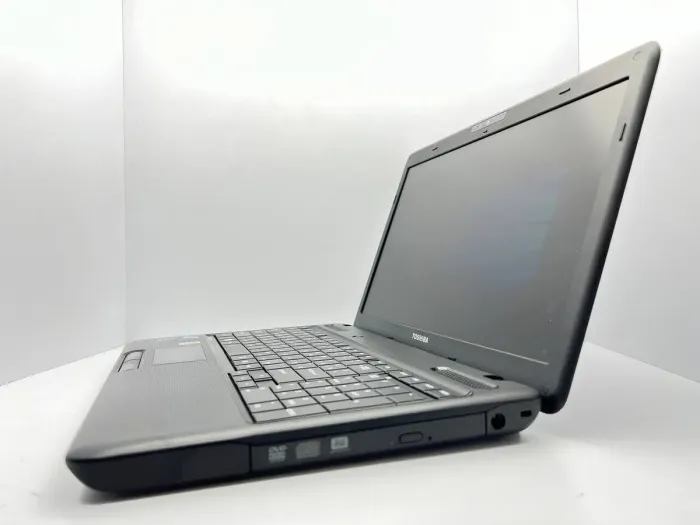 Ноутбук Toshiba Satellite Pro C669 / 15.6" (1366x768) TN / Intel Core i3-380M (2 (4) ядра по 2.53 GHz) / 4 GB DDR3 / 500 GB HDD / Intel HD Graphics 1000 / WebCam б/в - зображення 4