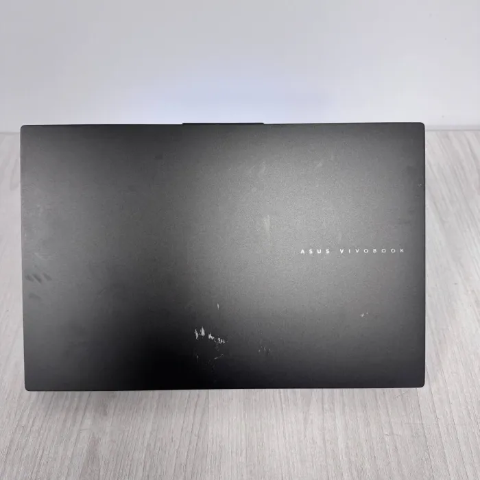 Ігровий ноутбук Б-класу Asus Vivobook Pro 15 OLED N6506MU / 15,6" (2560x1440) OLED / Intel Core Ultra 9 185H (16 (22) ядер по 2,3 - 5,1 ГГц) / 24 ГБ DDR5 / 2000 ГБ SSD NVMe / nVidia GeForce RTX 4060, 8 ГБ GDDR6, 128-біт / WebCam б/в - зображення 3