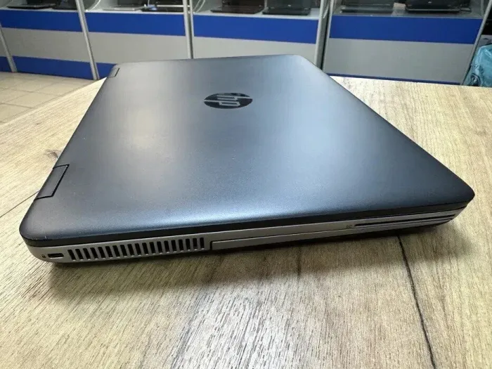 Ультрабук HP ProBook 645 G2 / 14" (1366x768) TN / AMD Pro A6-8500B (2 ядра по 1.6-3 GHz) / 4 GB DDR3 / 128 GB SSD / AMD Radeon R5 Graphics / WebCam / DVD-ROM / VGA б/в - зображення 7