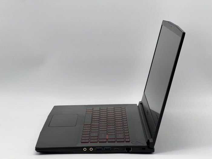 Ігровий ноутбук Б-класу MSI GF63 Thin 11UD-408CA / 15,6" (1920x1080) IPS / Intel Core i7-11800H (8 (16) ядер по 1,9 - 4,6 ГГц) / 16 ГБ DDR4 / 480 ГБ SSD / nVidia GeForce RTX 3050 TI, 4 ГБ GDDR6, 128-біт / Веб-камера б/в - зображення 4