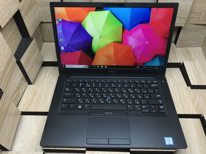 Ноутбук Dell Latitude 7490 / 14" (1920x1080) IPS / Intel Core i5-8350U (4 (8) ядра по 1.7 - 3.6 GHz) / 8 GB DDR4 / 240 GB SSD M.2 / Intel UHD Graphics 620 / WebCam / USB 3.1 / HDMI б/в - зображення 2