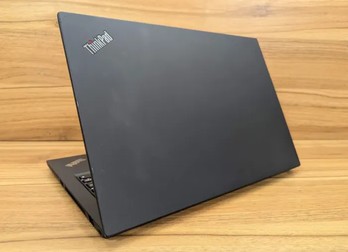Ультрабук Lenovo ThinkPad T14 Gen 1 / 14" (1920x1080) IPS / Intel Core i5-10310U (4 (8) ядра по 1.7 - 4.4 GHz) / 16 GB DDR4 / 512 GB SSD / Intel UHD Graphics / WebCam / TouchID / Windows 11 б/в - зображення 7