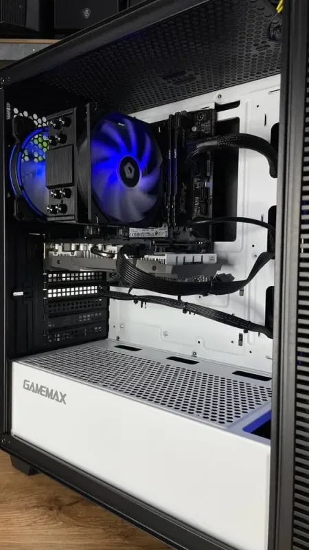 Ігровий ПК GameMax Aero Black Tower NEW / Intel Core i3-12100F (4 (8) ядер 3,3 - 4,3 ГГц) NEW / 16 ГБ DDR4 NEW / 500 ГБ SSD M.2 NEW / nVidia GeForce RTX 2060, 6 ГБ GDDR6, 192-bit / 650 Вт NEW б/в - зображення 7