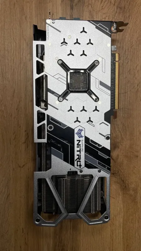 Дискретна відеокарта AMD Radeon RX 5700 XT, 8 GB GDDR6, 256-bit / 2x HDMI, 2x DisplayPort б/в - зображення 10