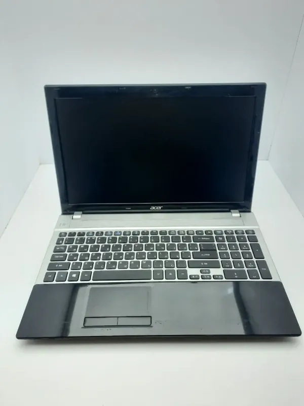 Ноутбук Б-клас Acer Aspire V3-531 / 15.6" (1366x768) TN / Intel Pentium B960 (2 ядра по 2.2 GHz) / 4 GB DDR3 / 500 GB HDD / Intel HD Graphics / WebCam б/в - зображення 2
