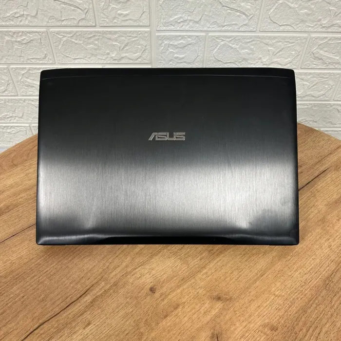 Ігровий ноутбук Asus FX502VM / 15.6" (1920x1080) TN / Intel Core i5-6300HQ (4 ядра по 2.3 - 3.2 GHz) / 16 GB DDR4 / 128 GB SSD M.2 + 1000 GB HDD / nVidia GeForce GTX 1060, 3 GB GDDR5, 192-bit / WebCam б/в - зображення 3