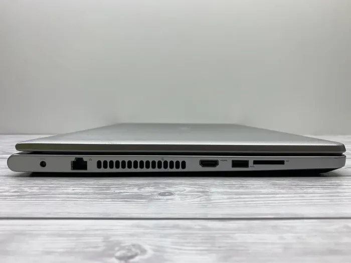 Ігровий ноутбук Б-клас Dell Inspiron 5759 / 17.3" (1920x1080) TN / Intel Core i7-6500U (2 (4) ядра по 2.5 - 3.1 GHz) / 8 GB DDR3 / 480 GB SSD / AMD Radeon R5 M335, 4 GB GDDR3, 64-bit / WebCam / DVD-ROM б/в - зображення 4