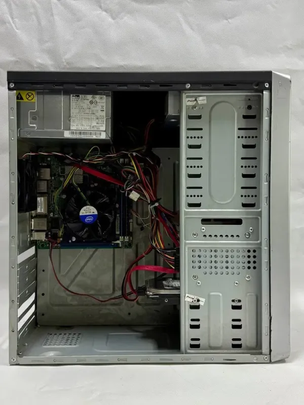 Комплект ПК: LogicPower DQ67EP Tower / Intel Core i5-2500S (4 ядра по 2.7 - 3.7 GHz) / 8 GB DDR3 / 256 GB SSD + 160 GB HDD / Intel HD Graphics 2000 + Монітор Samsung SyncMaster P2070 / 20" (1600x900) TN + Кабелі, клавіатура, мишка б/в - зображення 6