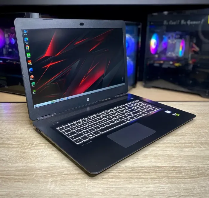 Ноутбук HP Pavilion 17 / 17.3" (1920x1080) TN / Intel Core i5-7200U (2 (4) ядра по 2.5 - 3.1 GHz) / 12 GB DDR4 / 128 GB SSD + 1000 GB HDD / nVidia GeForce GTX 1050, 2 GB GDDR5, 128-bit / WebCam б/в - зображення 2