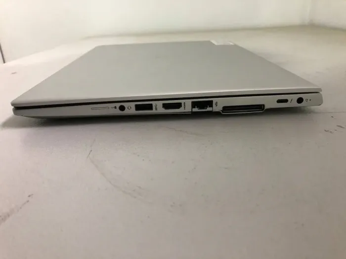 Ультрабук Б-клас HP EliteBook 830 G5 / 13.3"  IPS / ICore i5-8350U (4(8) ядра по 1.7-3.6GHz) / 8GB DDR4 / 128GB SSD / UHD 620 Graphics / WebCam / HDMI б/в - зображення 4