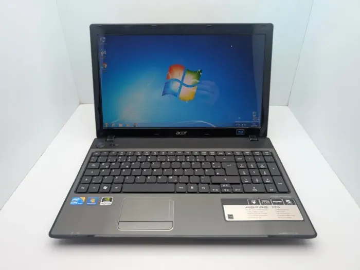 Ноутбук Acer Aspire 5741G / 15.6" (1366x768) TN / Intel Core i5-430M (2 (4) ядра по 2.26 - 2.53 GHz) / 6 GB DDR3 / 750 GB HDD / nVidia GeForce GT320M, 1 GB DDR3, 64-bit / WebCam б/в - зображення 2