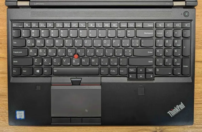 Мобільна робоча станція Lenovo ThinkPad P50 / 15,6" (1920x1080) IPS / Intel Xeon E3-1505M v5 (4 (8) ядра по 2,8 - 3,7 ГГц) / 16 ГБ DDR4 / 512 ГБ SSD / nVidia Quadro M2000M, 4 ГБ GDDR5, 128-біт / WebCam / Fingerprint / Windows 10 б/в - зображення 3
