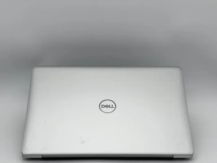 Ноутбук Dell Inspiron 5570 / 15.6" (1920x1080) TN / Intel Core i5-8250U (4 (8) ядра по 1.6 - 3.4 GHz) / 16 GB DDR4 / 240 GB SSD / Intel UHD Graphics 620 / WebCam б/в - зображення 5