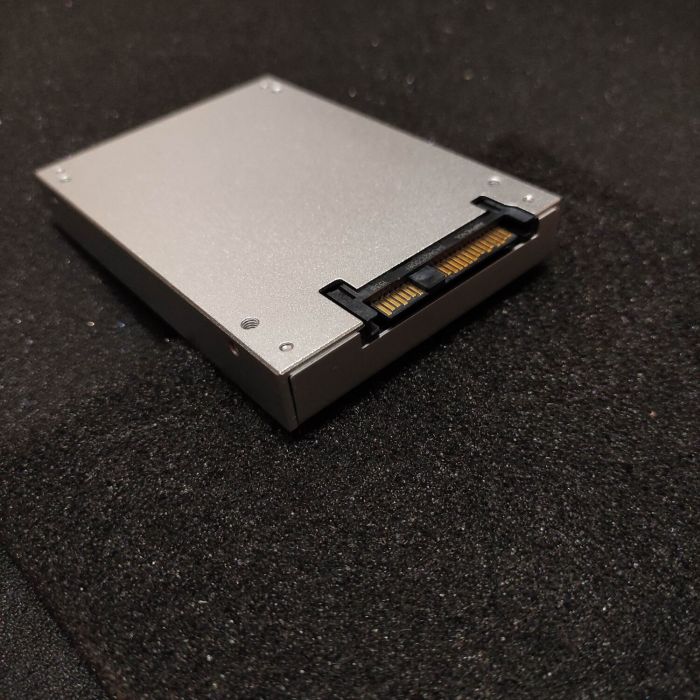 Твердотільний накопичувач SSD Hewlett Packard Enterprise DOPM3840S5xnNMRI / 2.5" / 3840 GB / SAS / eMLC б/в - зображення 3