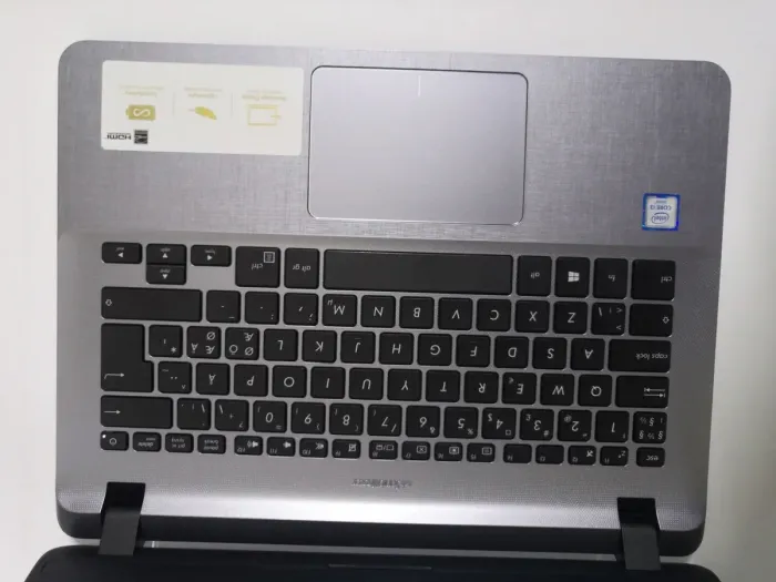 Ультрабук Asus F407UA / 14" (1920x1080) IPS / Intel Core i3-6006U (2 (4) ядра по 2.0 GHz) / 8 GB DDR3 / 256 GB SSD / Intel HD Graphics 520 / WebCam / Win 10 Home б/в - зображення 8