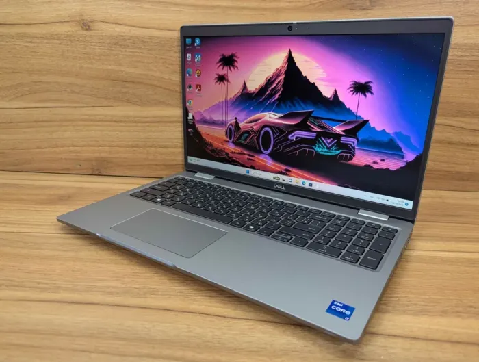 Ультрабук Dell Latitude 5530 / 15.6" (1920x1080) IPS / Intel Core i7-1265U (10 (12) ядер по 3.6 - 4.8 GHz) / 32 GB DDR4 / 512 GB SSD / nVidia GeForce MX550, 2 GB GDDR6, 64-bit / WebCam / Windows 11 б/в - зображення 5